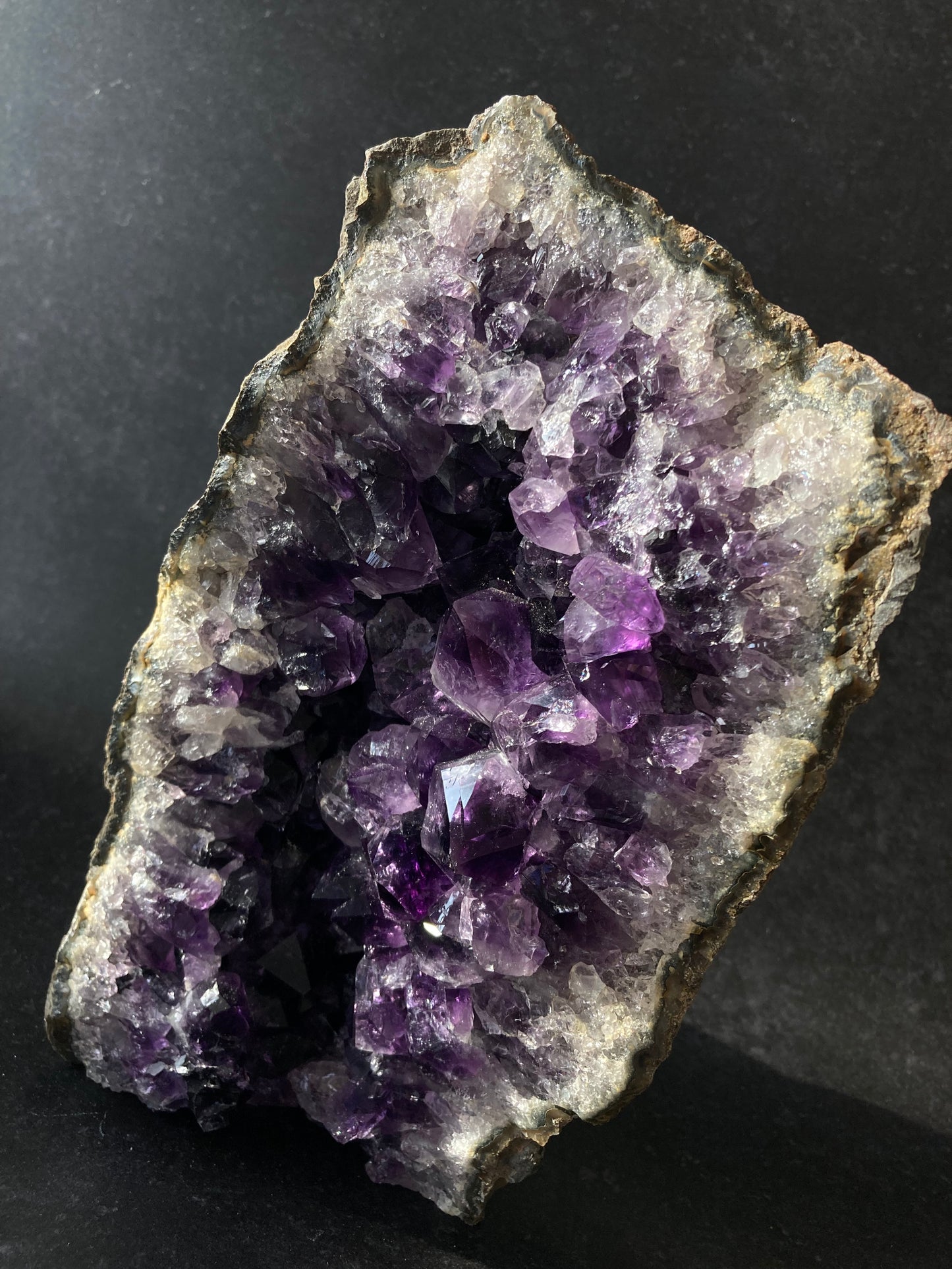 ウルグアイ産 アメジスト ジオード 2 Amethyst Geode