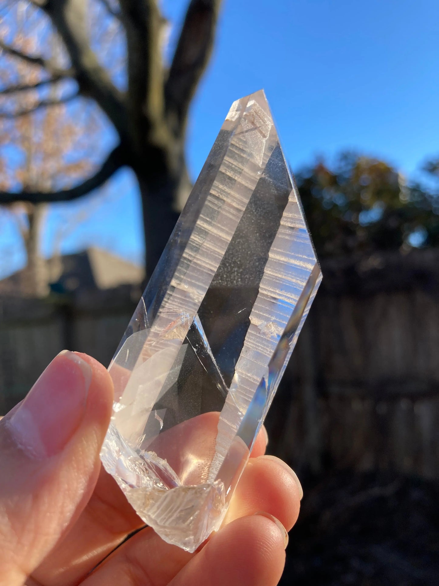 レムリアン シード クォーツ ポイント(ファントム)8cm x 3cm x 2.4cm、87g