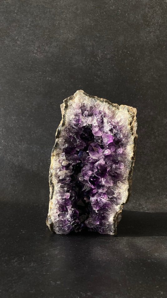 ウルグアイ産 アメジスト ジオード 2　Amethyst Geode