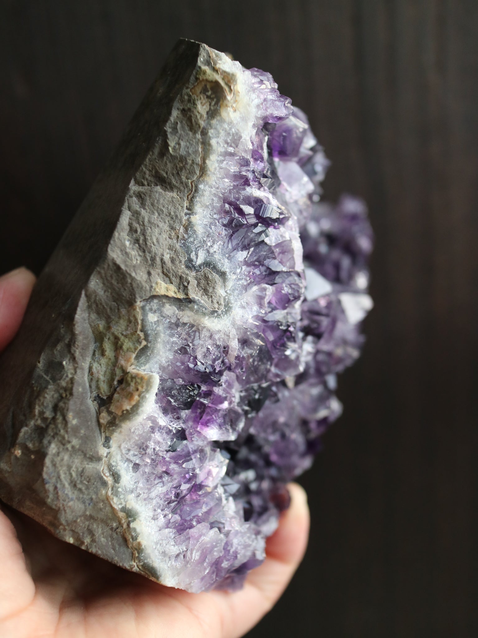 ウルグアイ産 アメジスト    Amethyst from Uruguay 2   14cm x 10.5cm x 8cm、1.65kg