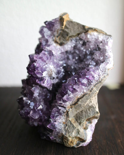 ウルグアイ産 アメジスト 手のひらサイズ    Amethyst from Uruguay 1  10cm x 8cm x 6cm、550g