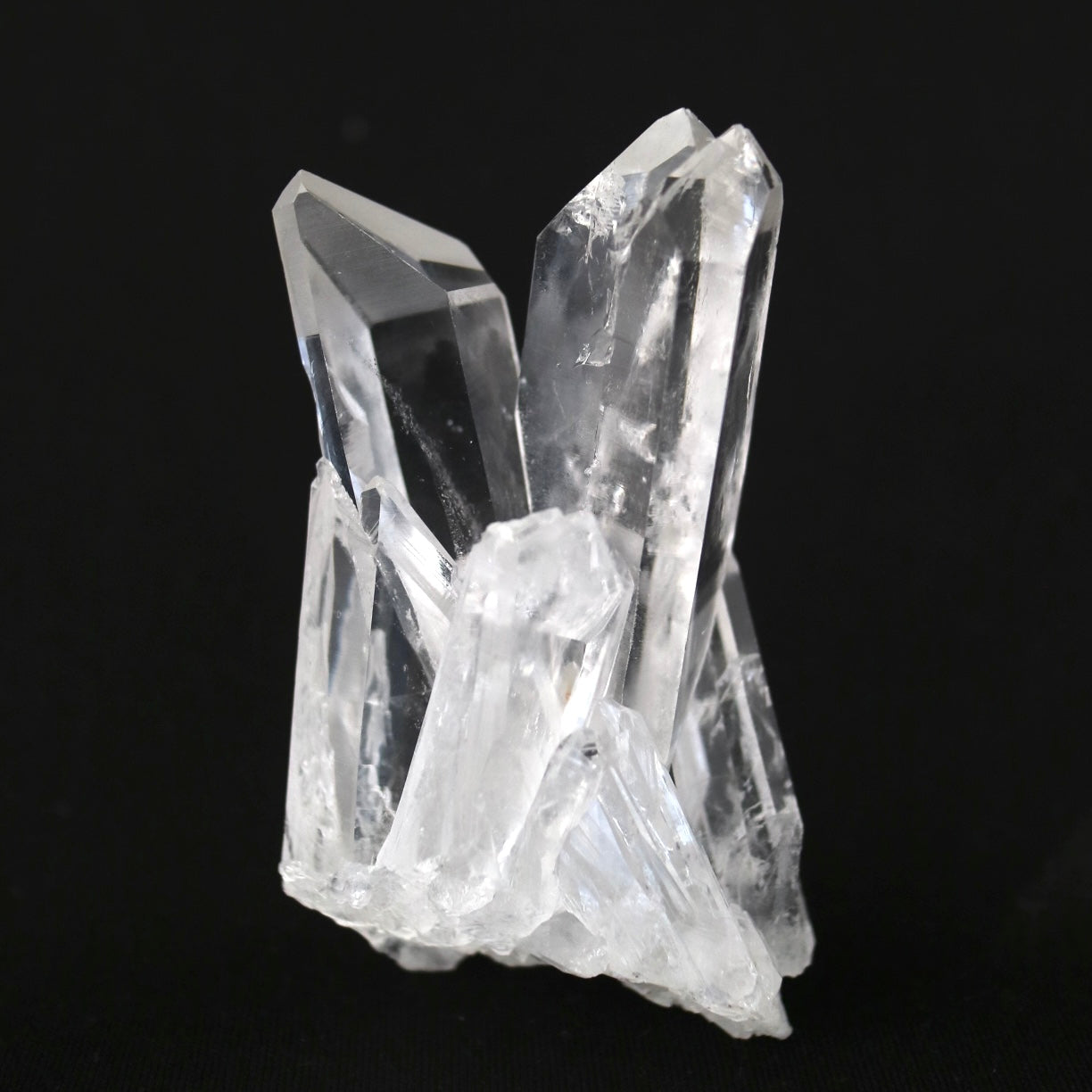 コロンビア産 クォーツ クラスター 1 Quartz Cluster, Columbia  小さい 手のひらサイズ　サイズ：7cm x 4cm x 2.6cm、103g