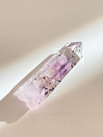 『 ブランドバーグ アメシスト with ヘマタイト 』3  Brandberg Amethyst with Hematite flecks 3