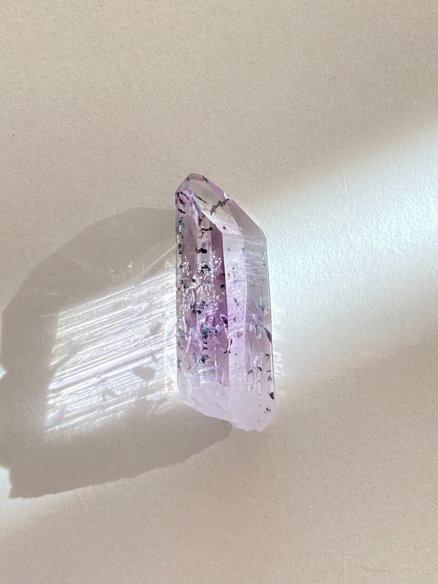 『 ブランドバーグ アメシスト with ヘマタイト 』4  Brandberg Amethyst with Hematite flecks 4